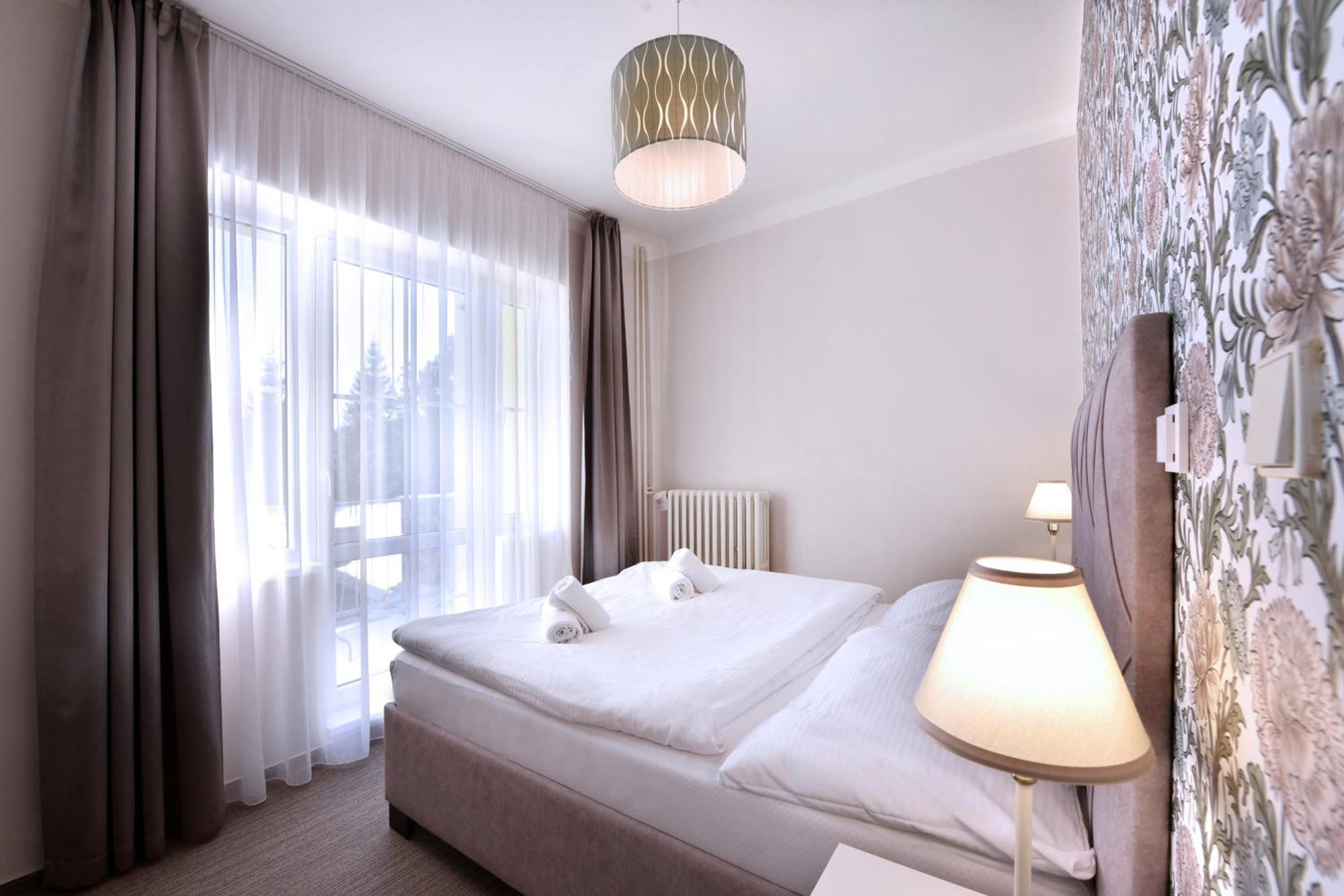 Hotel Aplend Lujza Major 3*